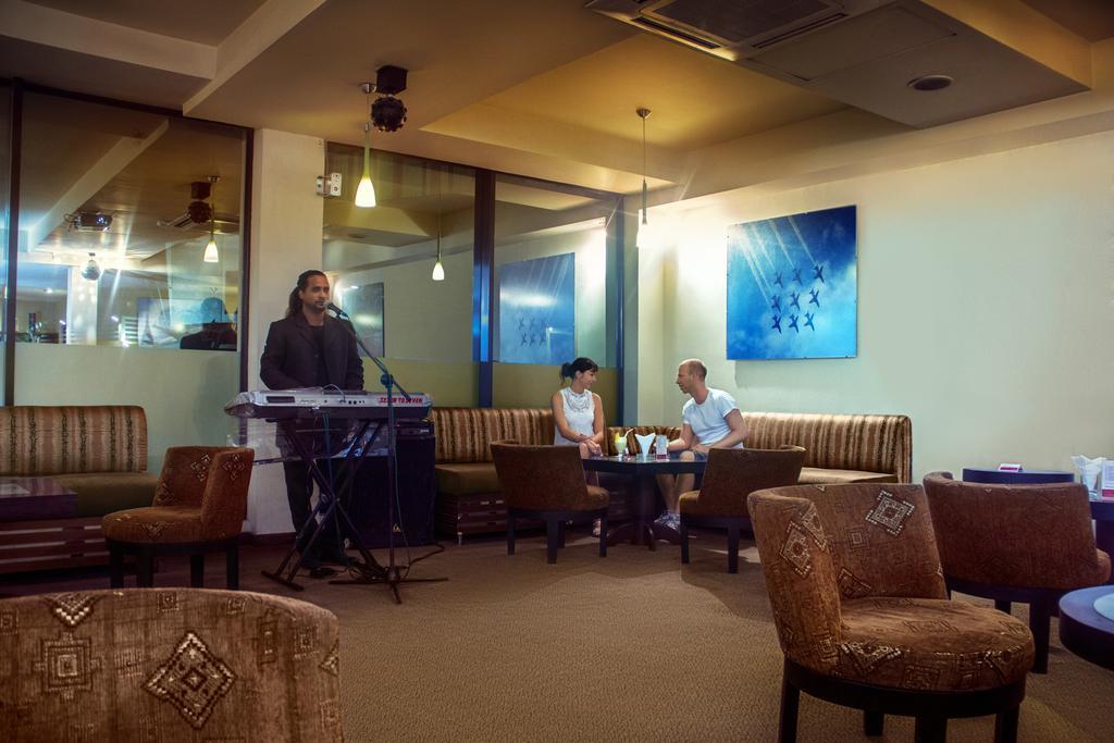 Ramada Katunayaka Dış mekan fotoğraf
