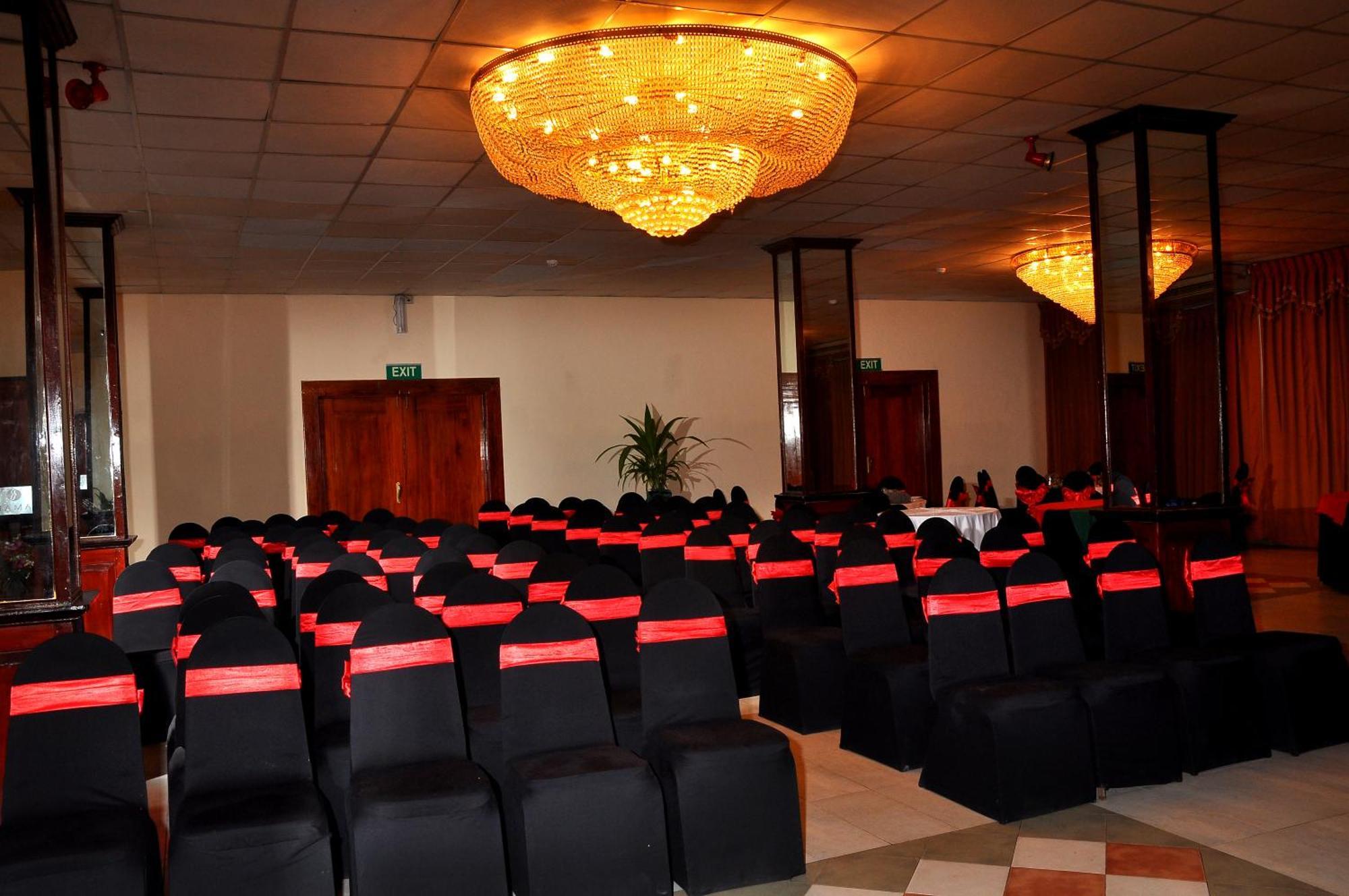 Ramada Katunayaka Dış mekan fotoğraf