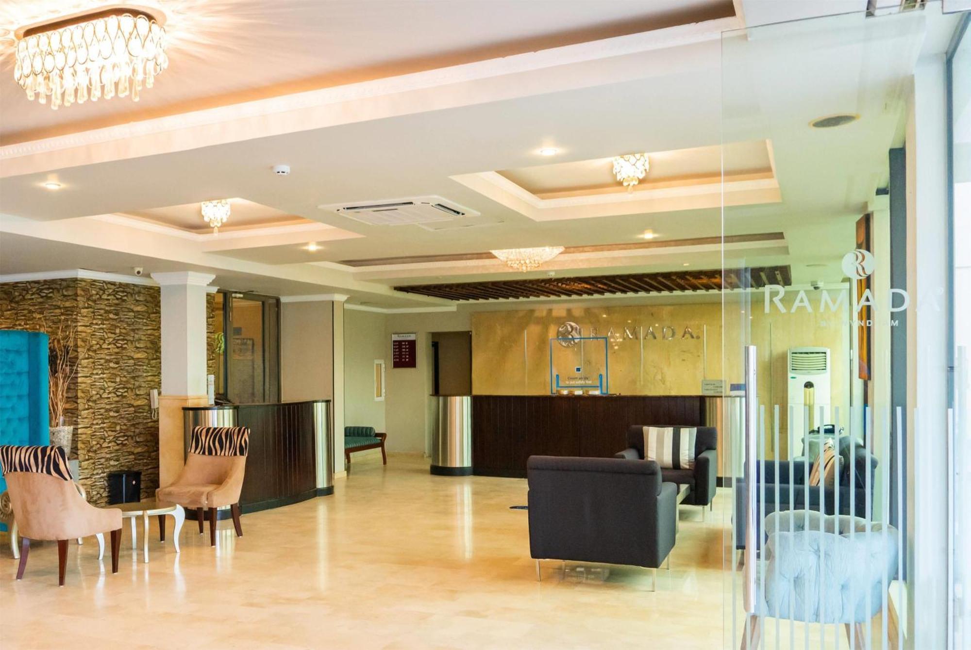 Ramada Katunayaka Dış mekan fotoğraf
